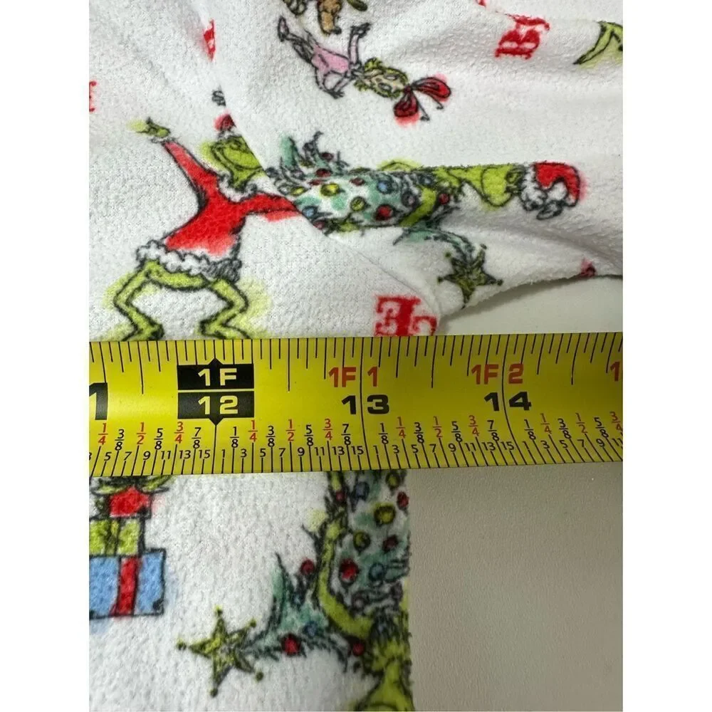 The Grinch Boy's Flannel 'Be Nice' Holiday  Pajama Top Size XS (4-5)